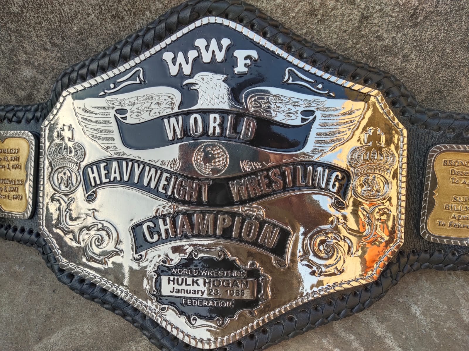 Hogan 1985 Wrestling Championship Title Belt Replica - Image 2